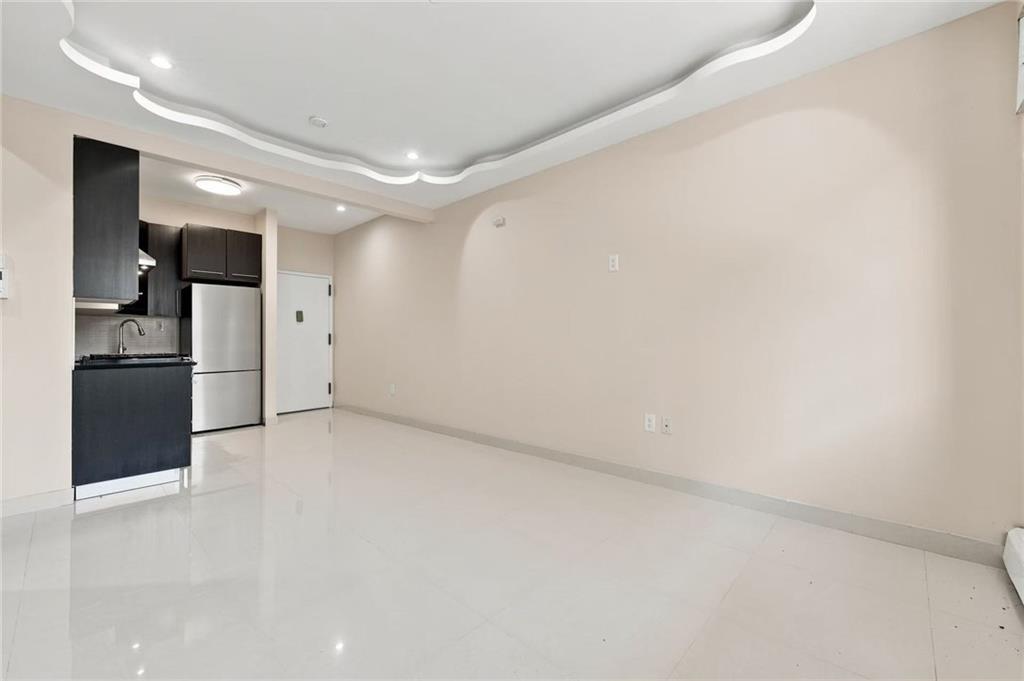 360 43rd Street 2A Image 3