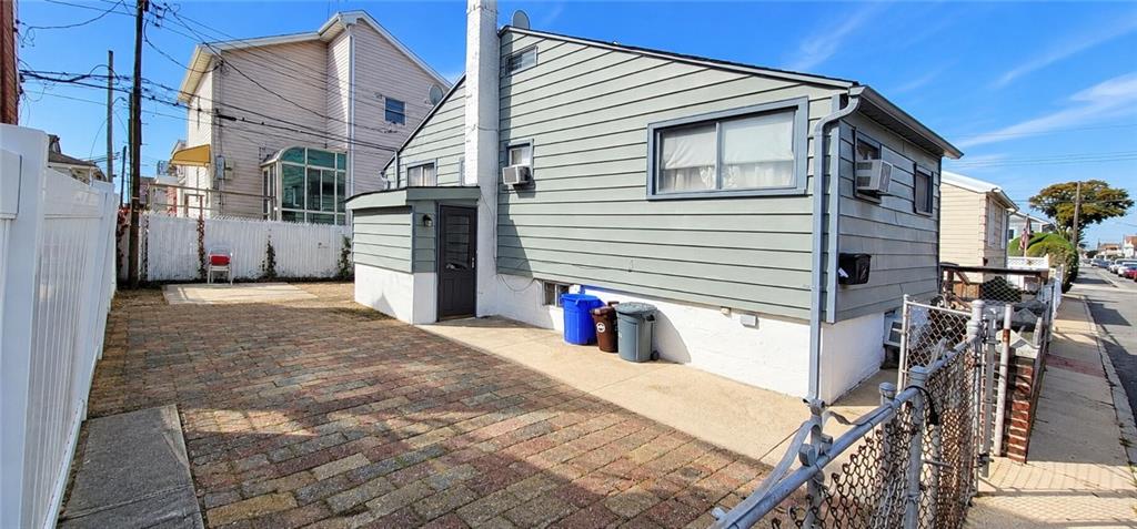 15 Eaton Court Image 3