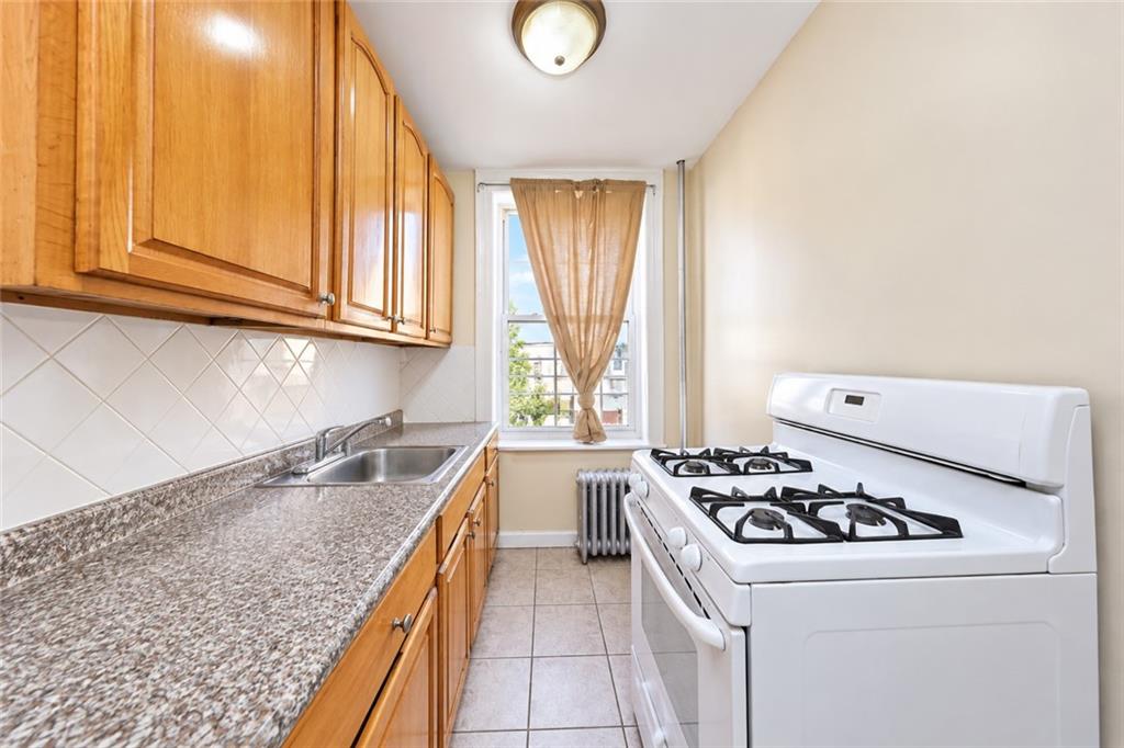 527 40th Street, Brooklyn, New York, 11232 image 23
