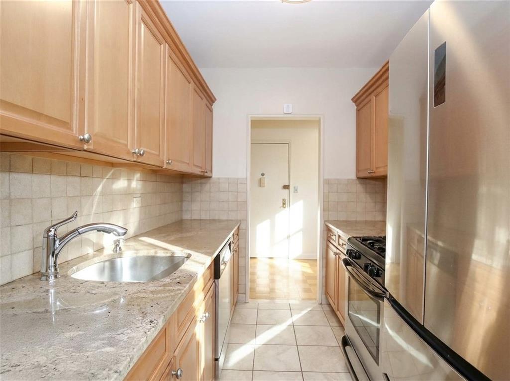 350 Richmond Terrace 1W, Staten  Island, New York, 10301 image 14