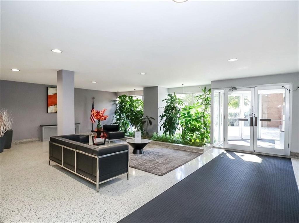 350 Richmond Terrace 1W Image 3