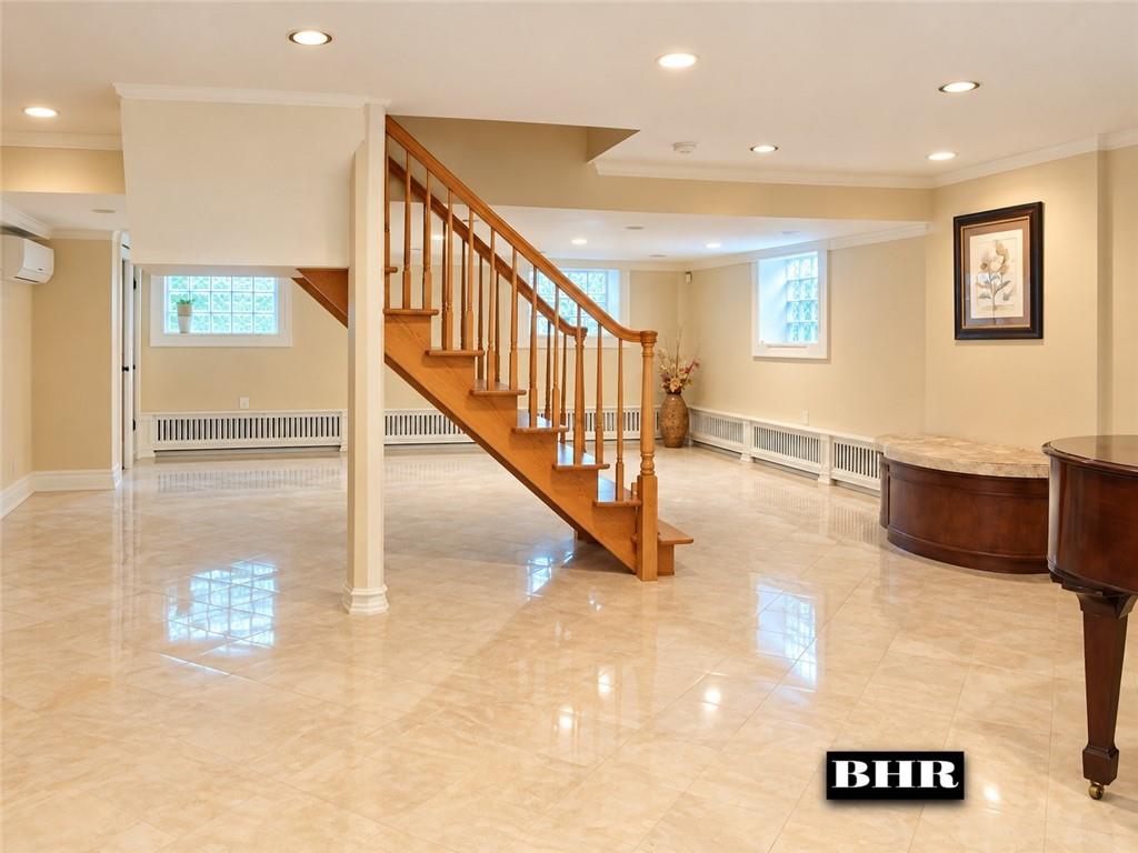 1223 Oriental Boulevard, Brooklyn, New York, 11235 image 36