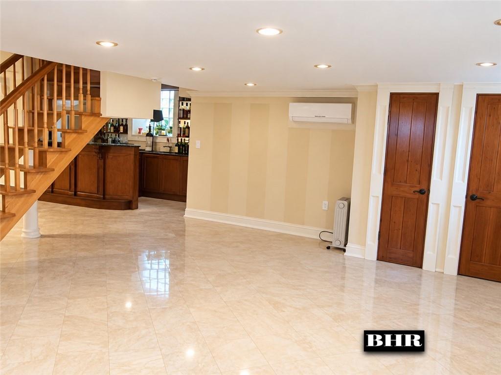 1223 Oriental Boulevard, Brooklyn, New York, 11235 image 34