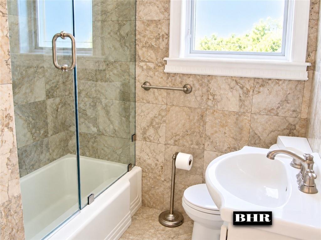 1223 Oriental Boulevard Image 5