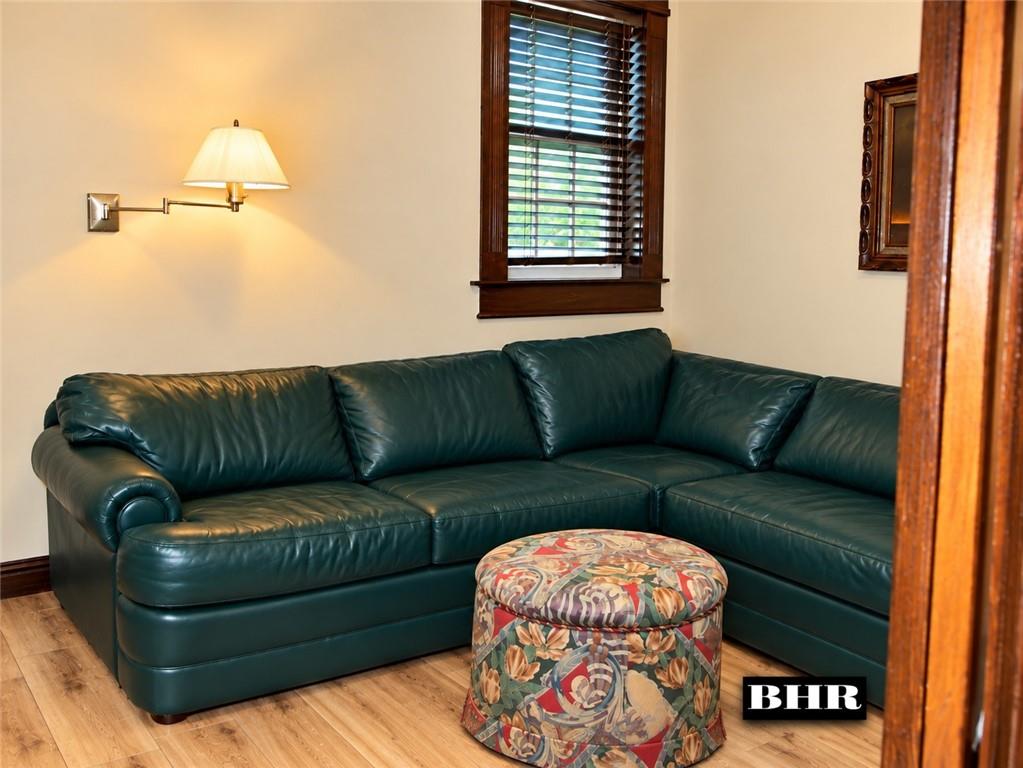 1223 Oriental Boulevard Image 4