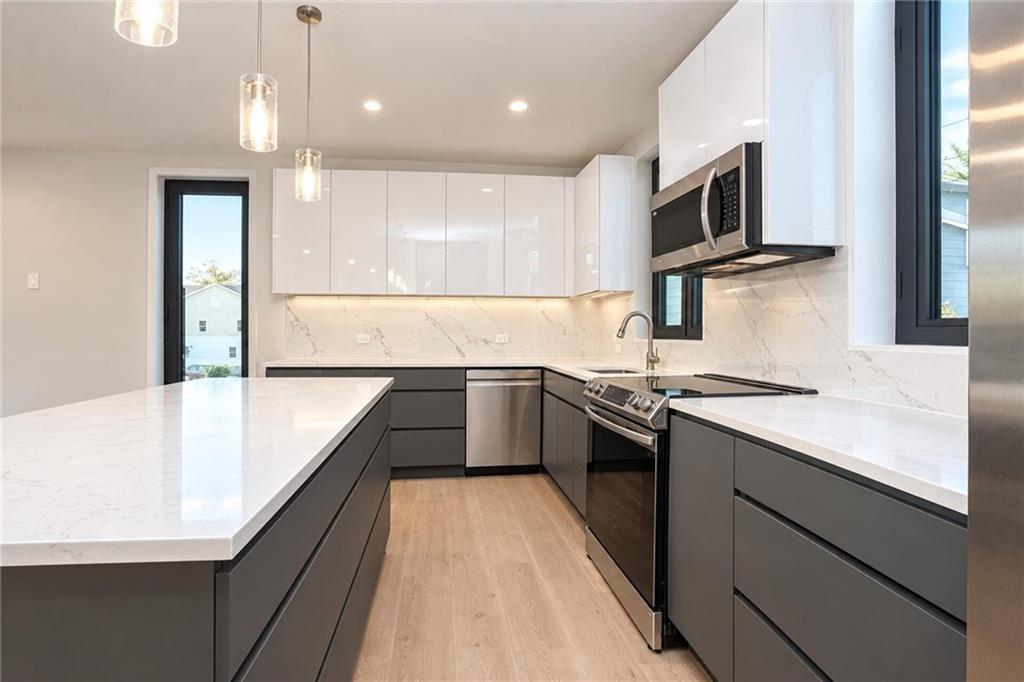 33 Keen Court, Brooklyn, New York, 11229 image 9