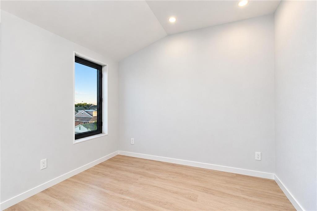 33 Keen Court, Brooklyn, New York, 11229 image 30