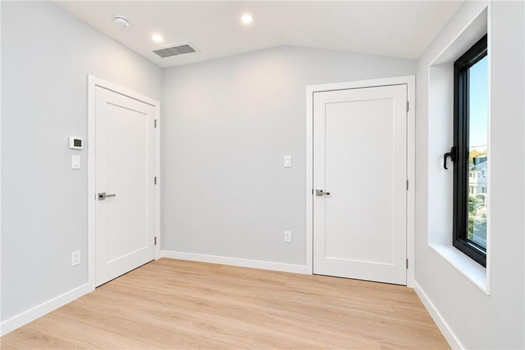 33 Keen Court, Brooklyn, New York, 11229 image 21