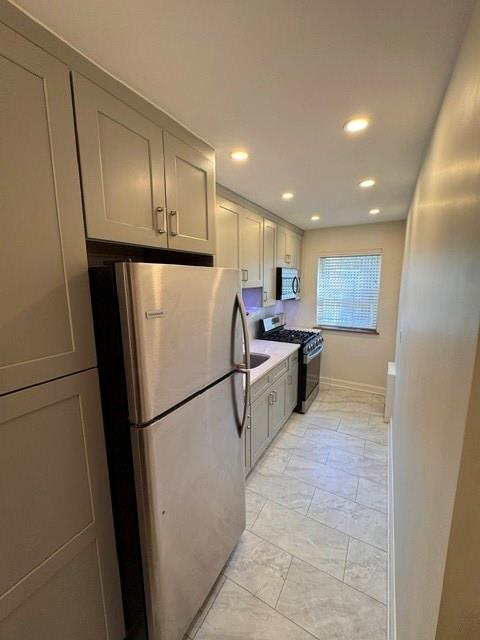 323 Bay 8th Street 1B Image 5