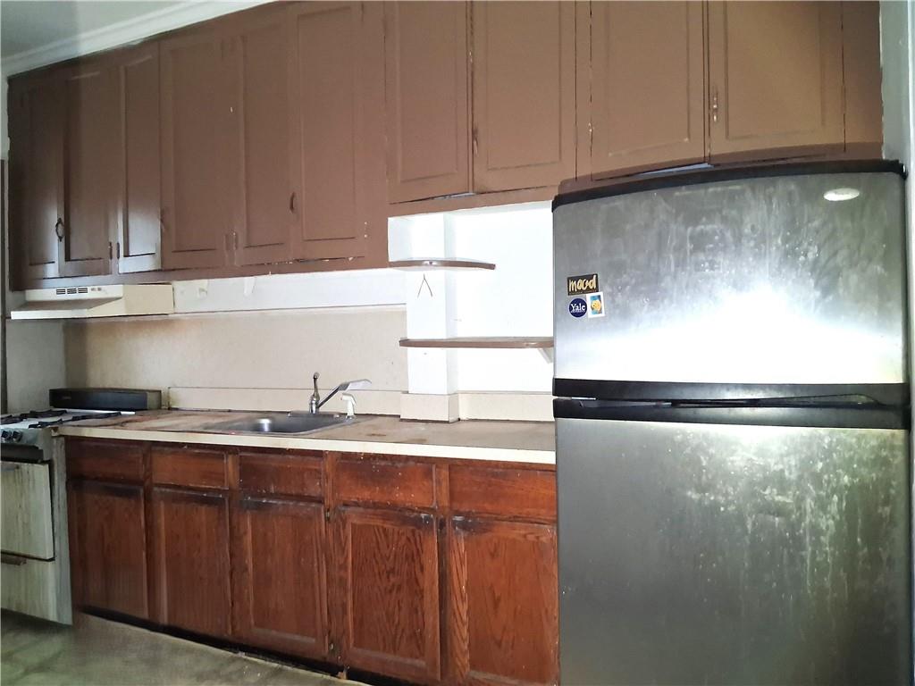 5 Schenck Court, Brooklyn, New York, 11207 image 10