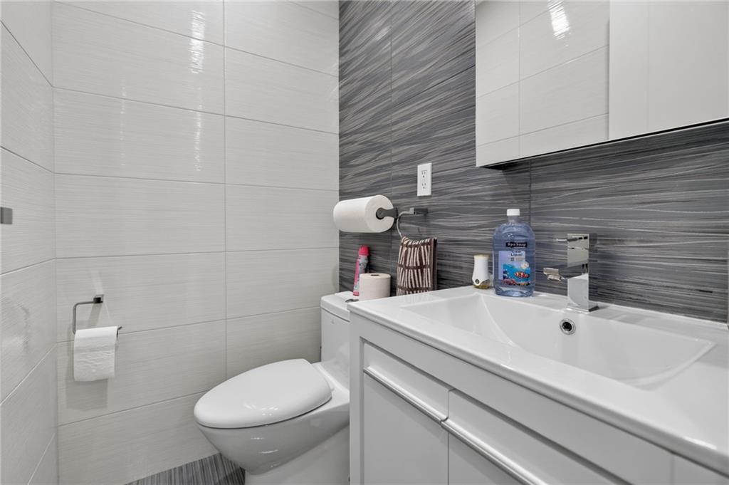 59 Stonegate Drive 1, Staten  Island, New York, 10304 image 18