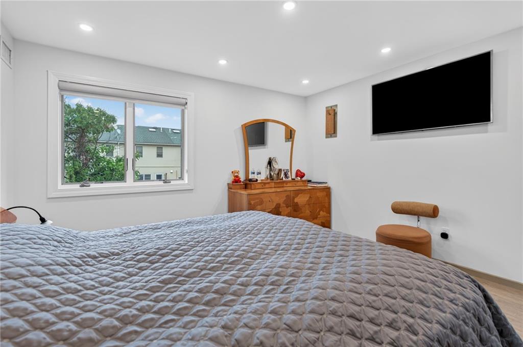 59 Stonegate Drive 1, Staten  Island, New York, 10304 image 21