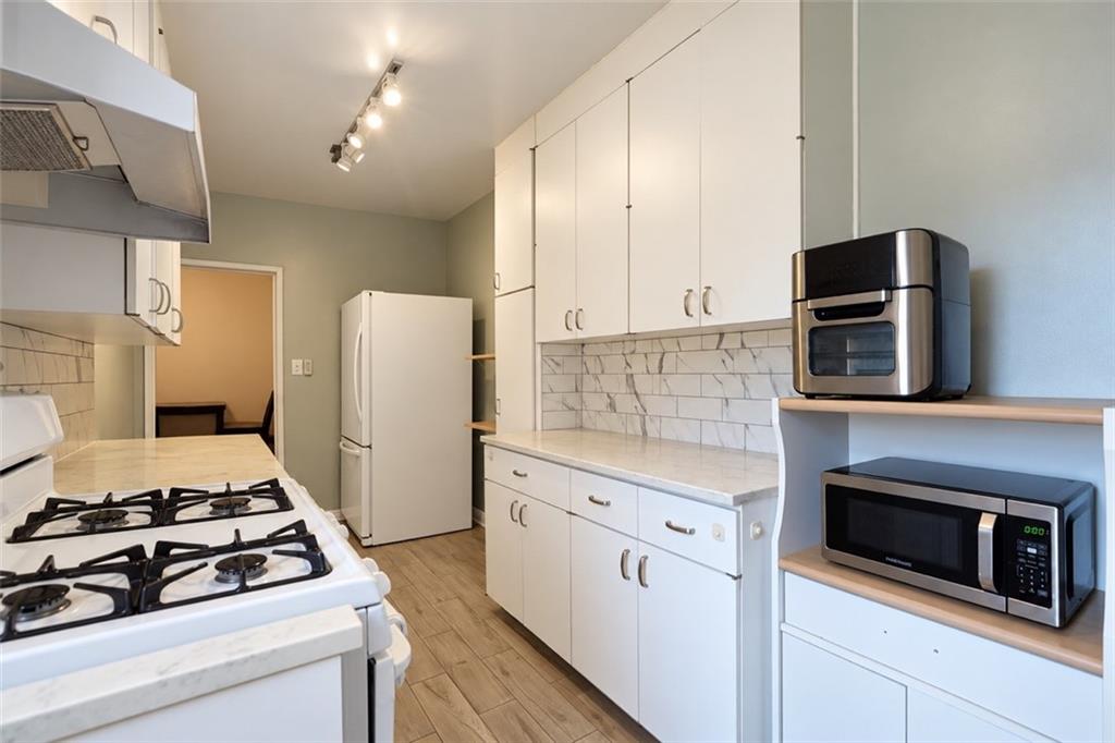 9902 3rd Avenue 4A, Brooklyn, New York, 11209 image 11