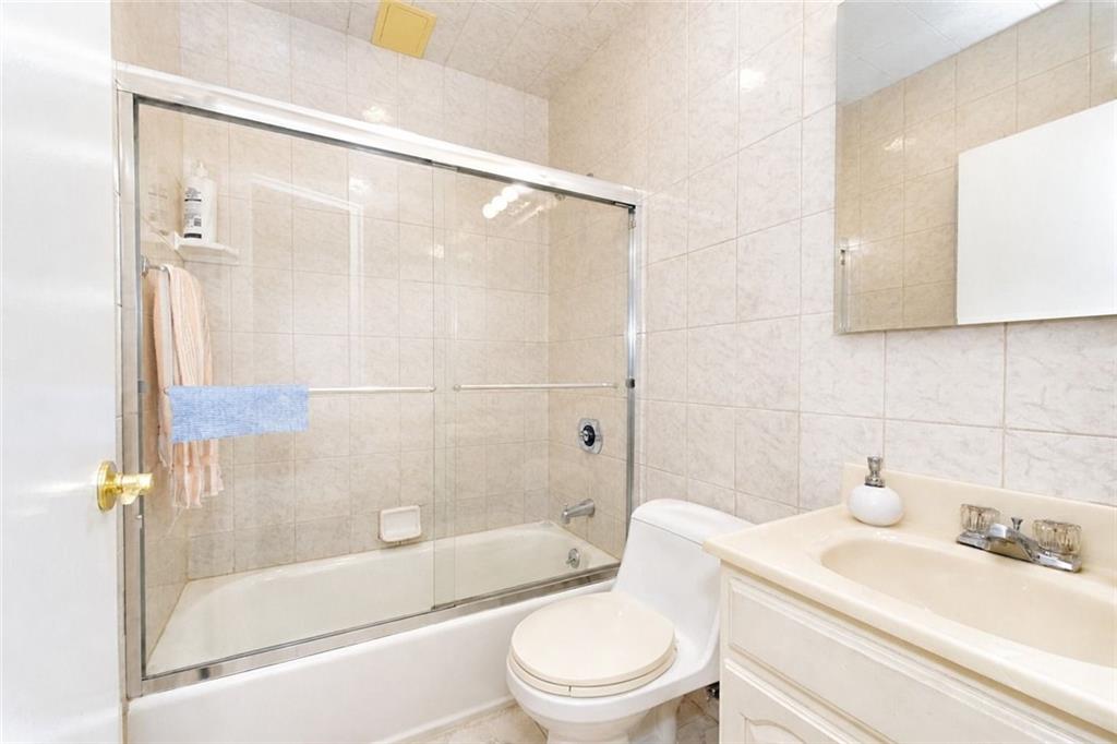 2260 East 60th Place, Brooklyn, New York, 11234 image 20
