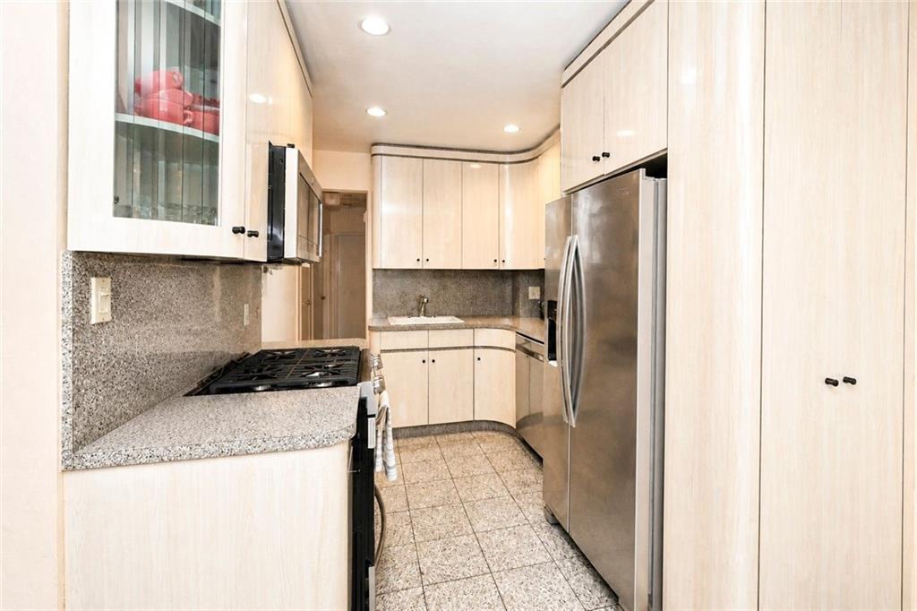 2260 East 60th Place, Brooklyn, New York, 11234 image 9