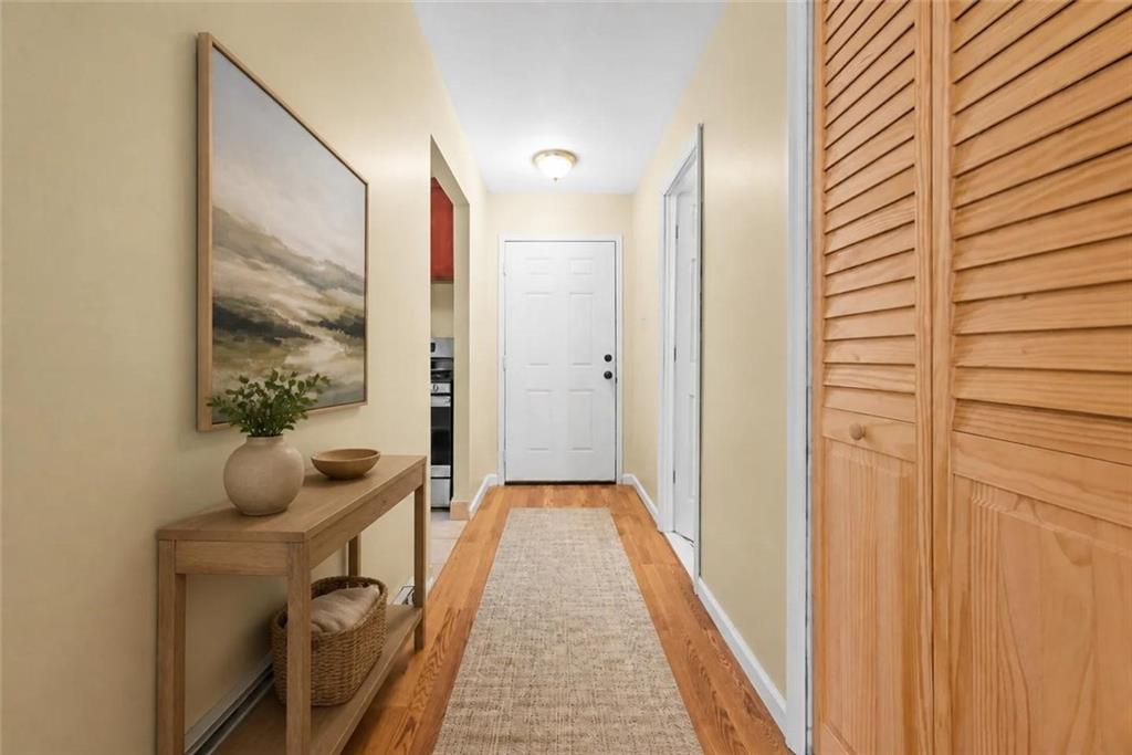 678 BELMONT Avenue Image 3
