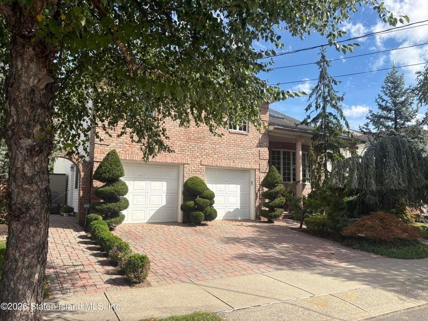 337 Thomas Street, Staten  Island, New York, 10306