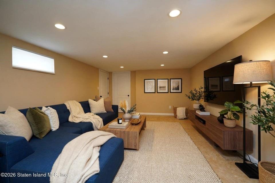 337 Thomas Street, Staten  Island, New York, 10306 image 6