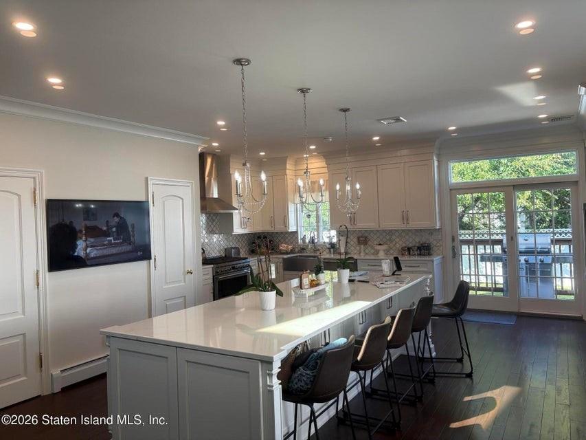 337 Thomas Street, Staten  Island, New York, 10306 image 8