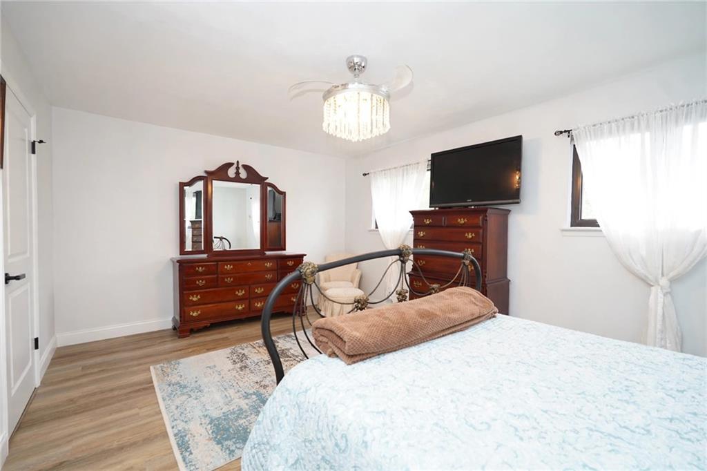 267 Rolling Hill Green 267, Staten  Island, New York, 10312 image 28