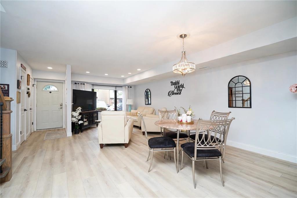 267 Rolling Hill Green 267, Staten  Island, New York, 10312 image 14