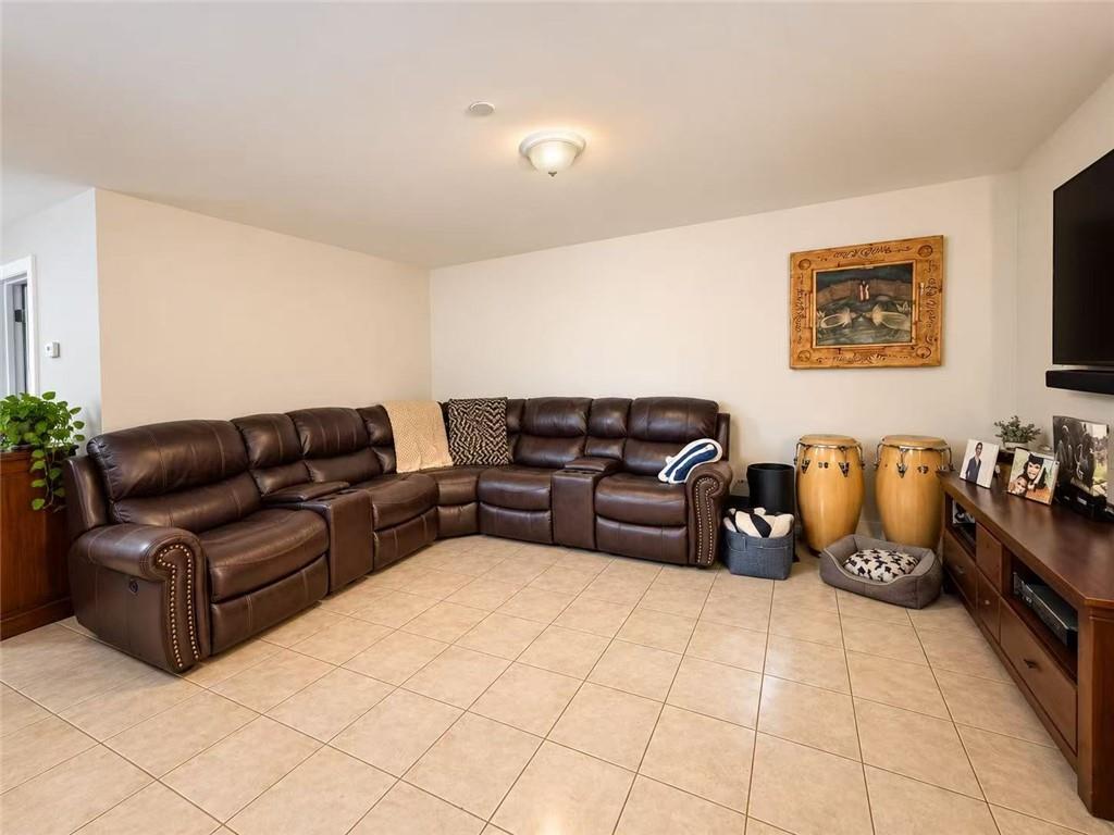 391 Grimsby Street, Staten  Island, New York, 10306 image 15