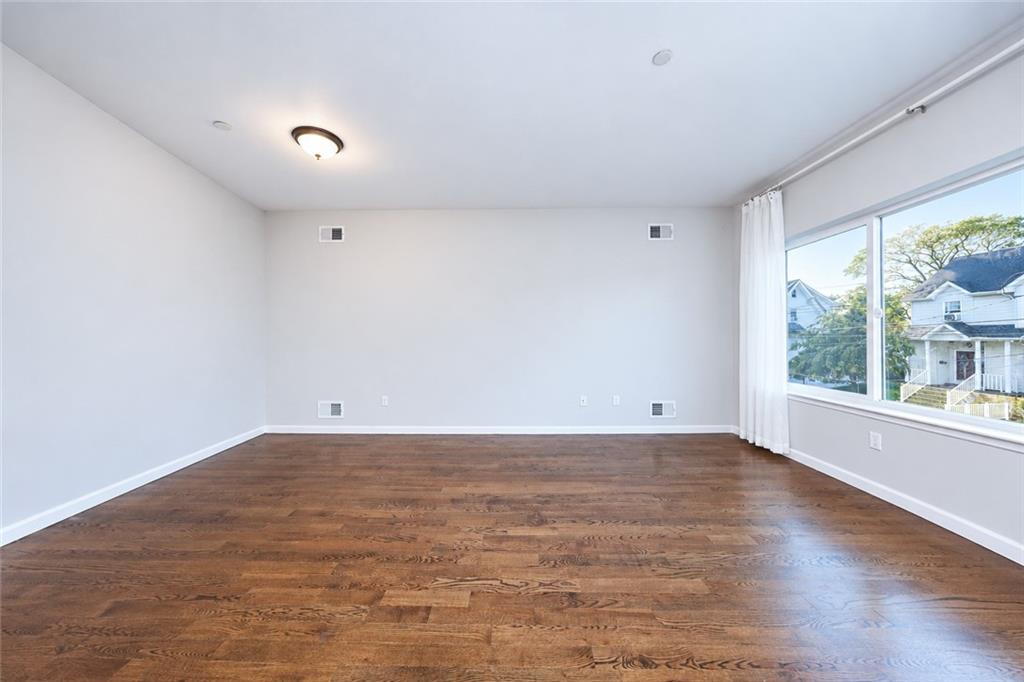 109 Gower Street, Staten  Island, New York, 10314 image 8