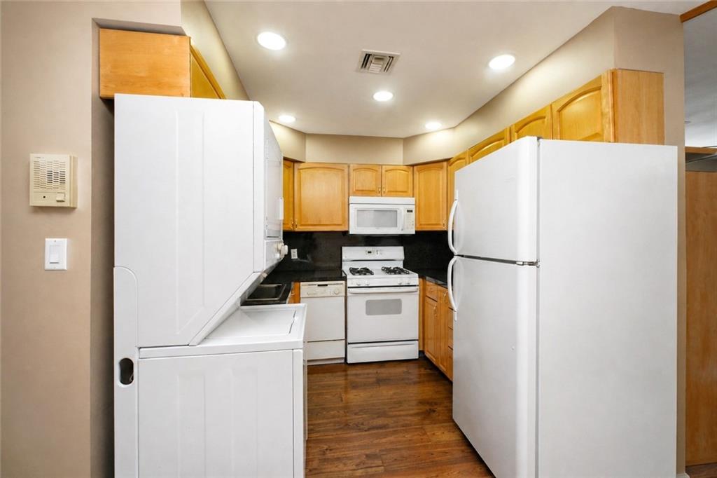 2428 East 2nd Street, Brooklyn, New York, 11218 image 19