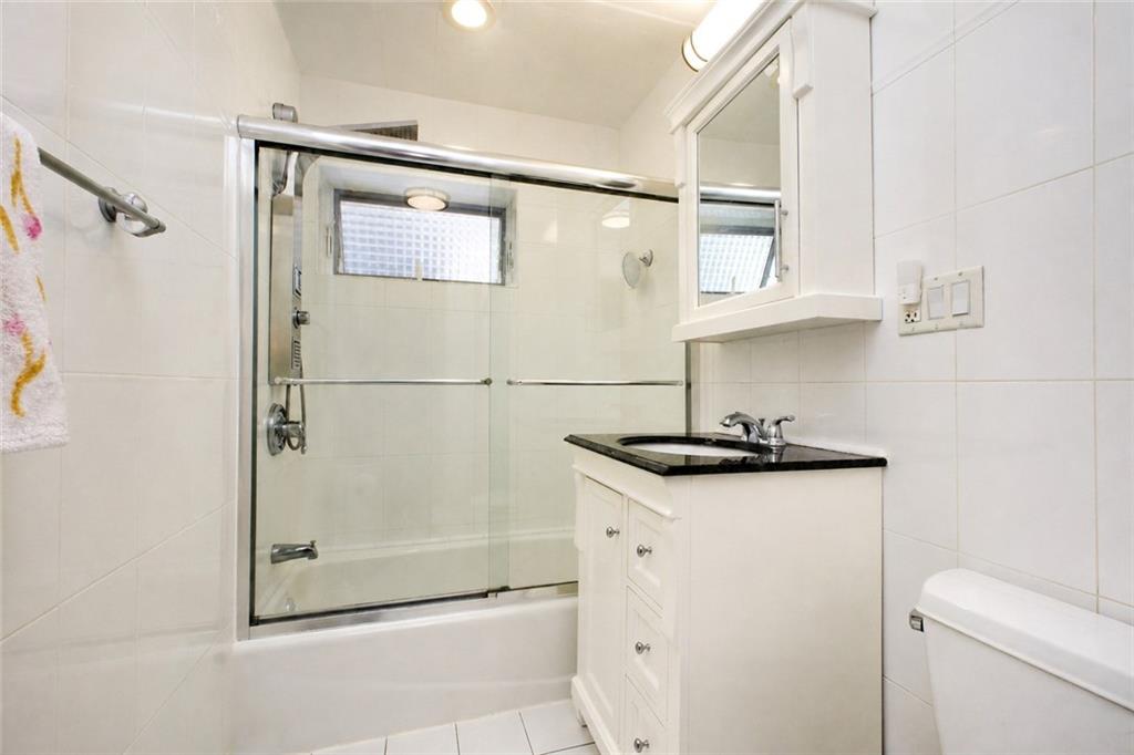 2428 East 2nd Street, Brooklyn, New York, 11218 image 25