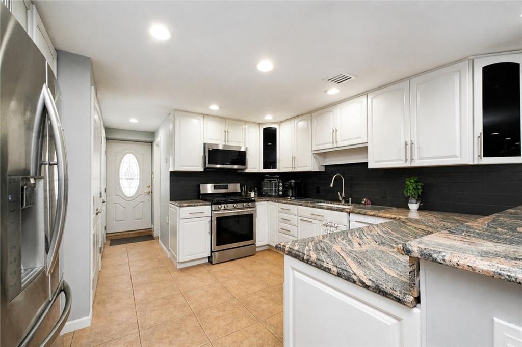 2428 East 2nd Street, Brooklyn, New York, 11218 image 27