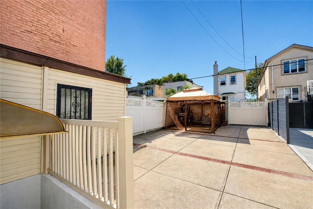 2428 East 2nd Street, Brooklyn, New York, 11218 image 39