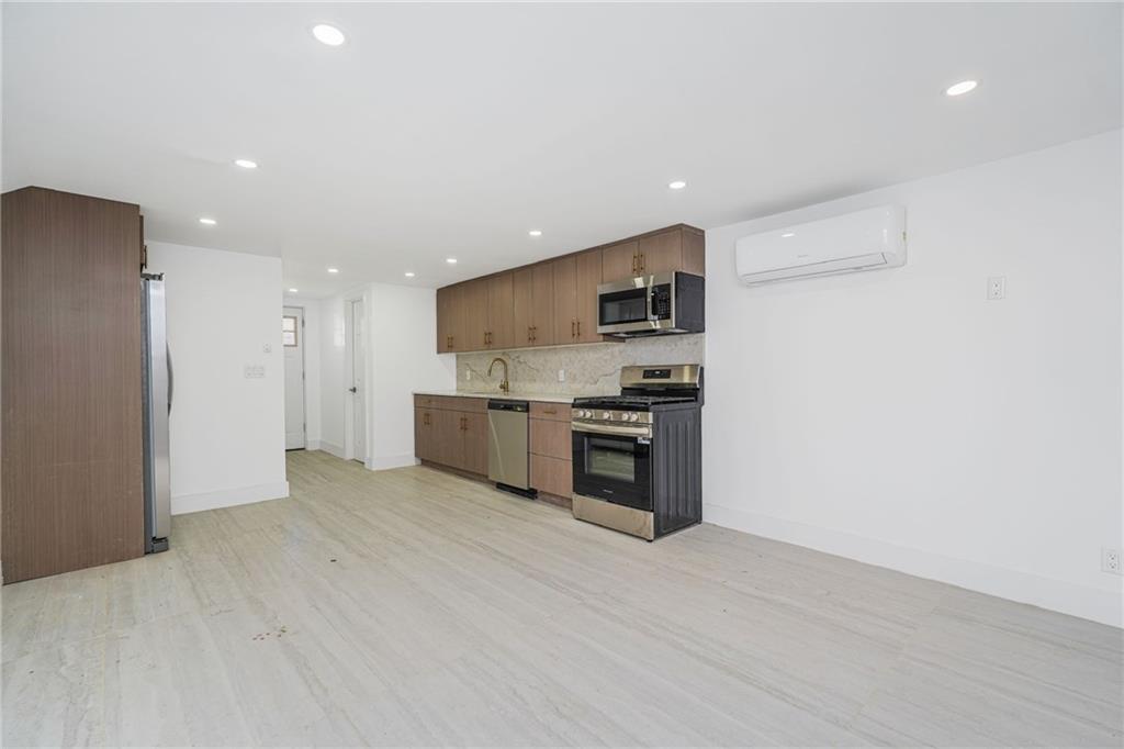 8 Brighton Court, Brooklyn, New York, 11223