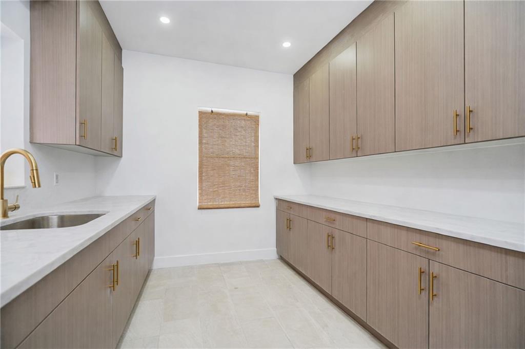8 Brighton Court, Brooklyn, New York, 11223 image 9