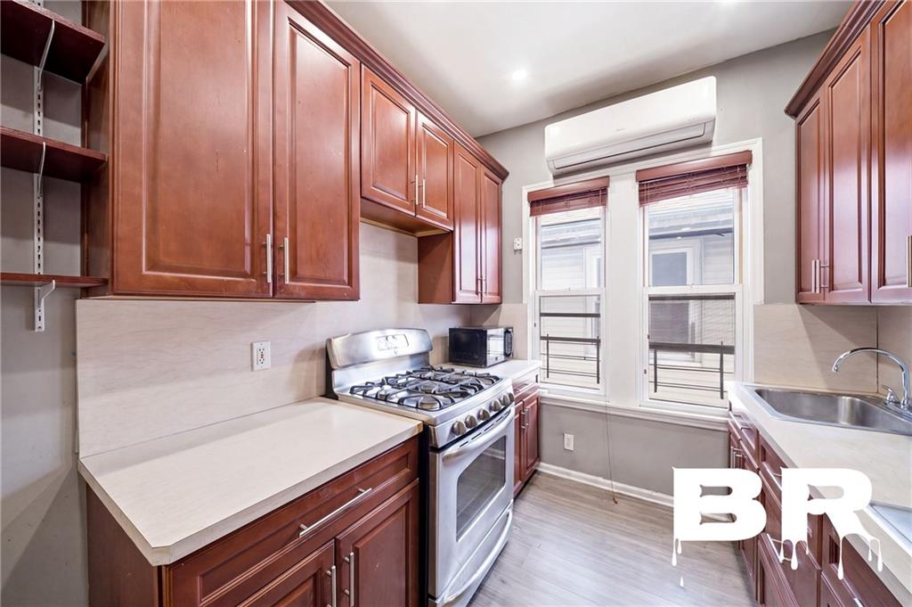 1732 East 15th Street, Brooklyn, New York, 11229 image 12