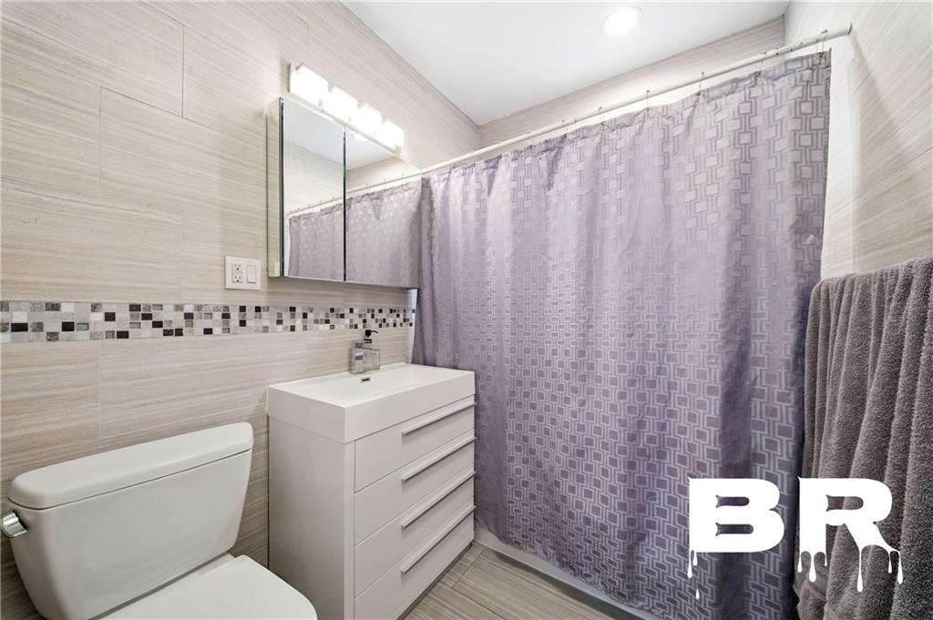 1732 East 15th Street, Brooklyn, New York, 11229 image 13