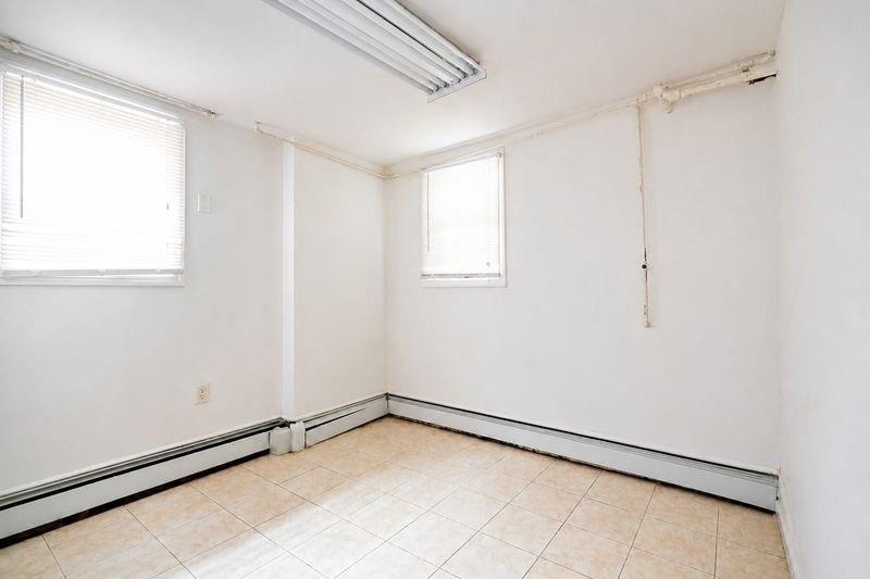 143 Irwin Street, Brooklyn, New York, 11235 image 19