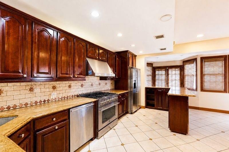 143 Irwin Street, Brooklyn, New York, 11235 image 6