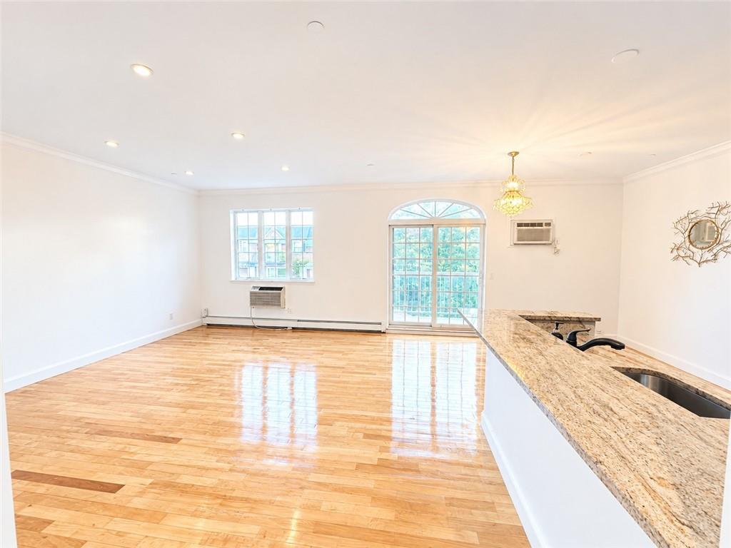 1570 West 10th Street 3A Image 3