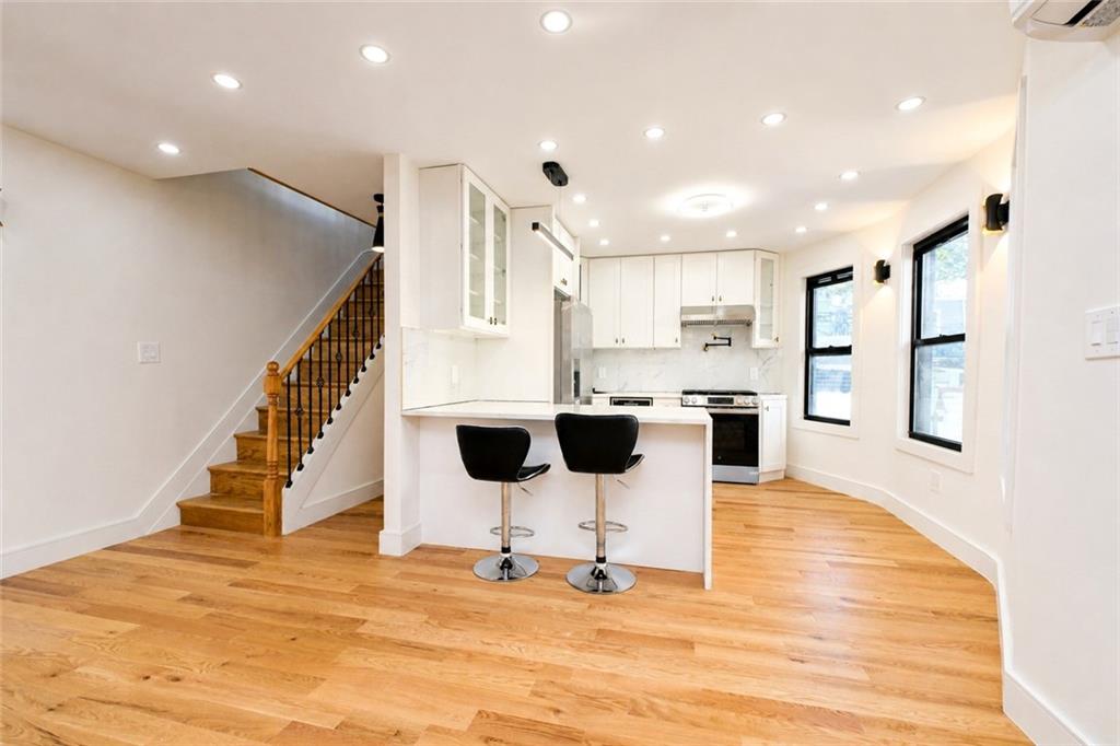 838 Troy Avenue Avenue Image 3