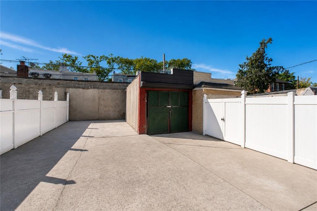 838 Troy Avenue Avenue, Brooklyn, New York, 11203 image 31