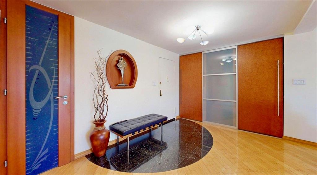 1311 BRIGHTWATER Avenue 5D Image 4
