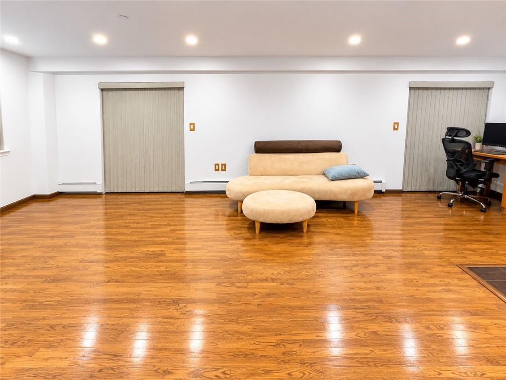 2669 East 11th Street 1A Image 5