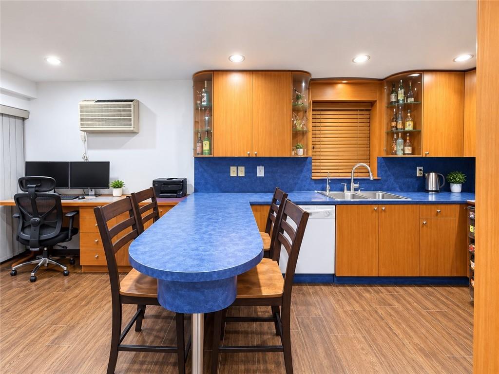 2669 East 11th Street 1A Image 4