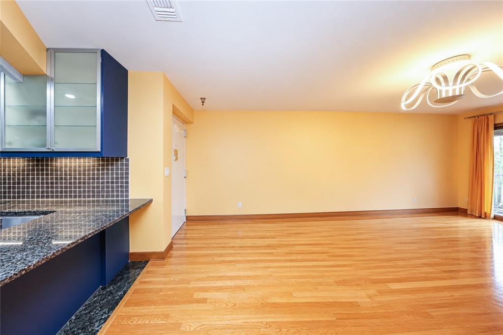2805 East 26th Street 2B Image 5
