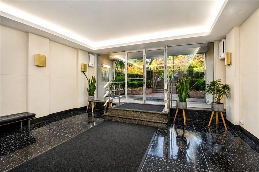 9411 Shore Road 5O, Brooklyn, New York, 11209 image 22