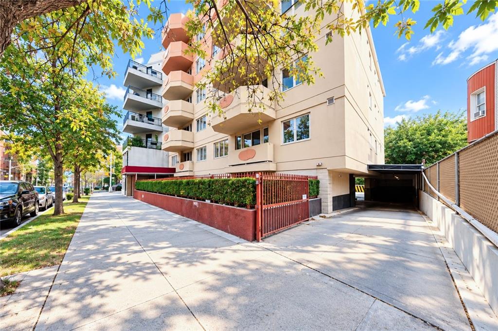 1495 East 28th Street 3E Image 2