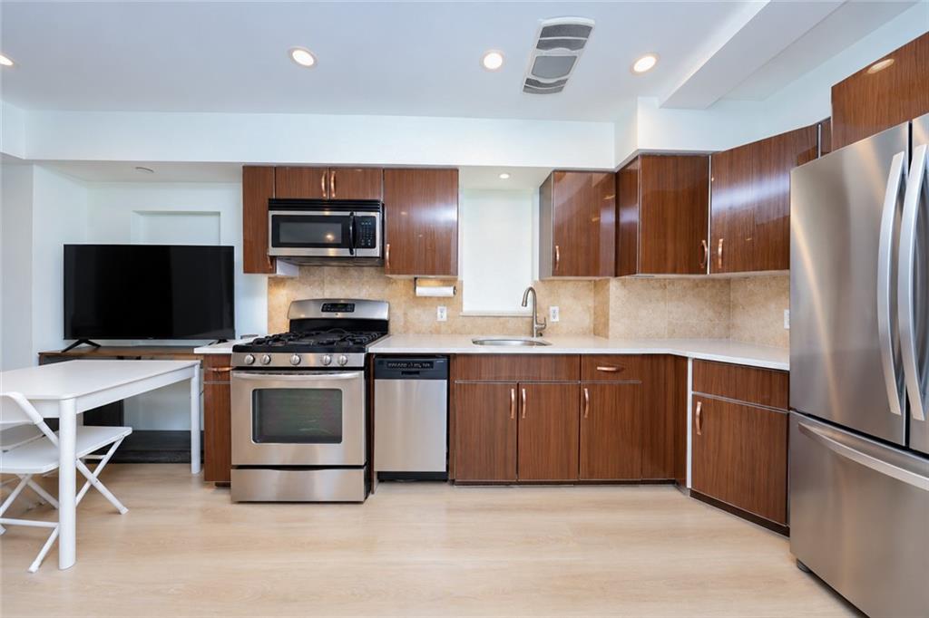 1495 East 28th Street 3E, Brooklyn, New York, 11229 image 9