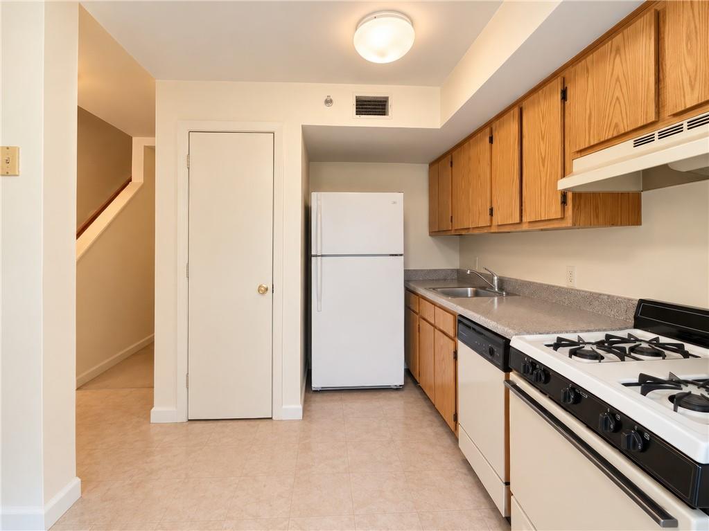 107 Vanderbilt Avenue b Image 5
