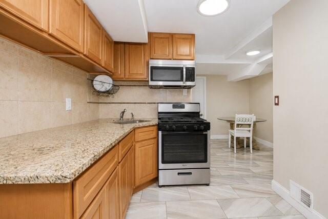 237 Brookfield Avenue, Staten  Island, New York, 10308 image 12