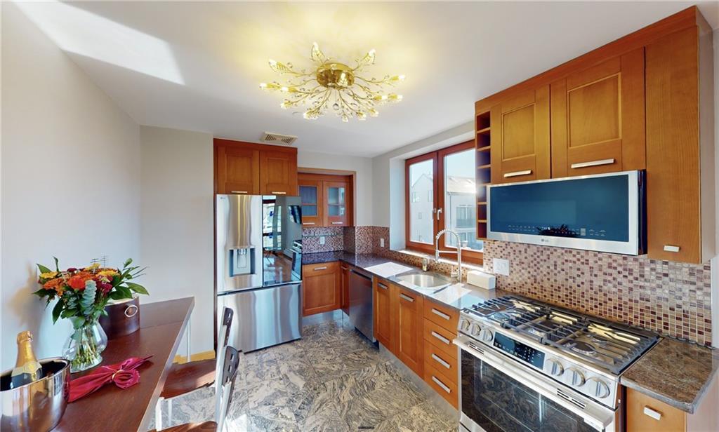 2829 Haring Street 7 Image 2